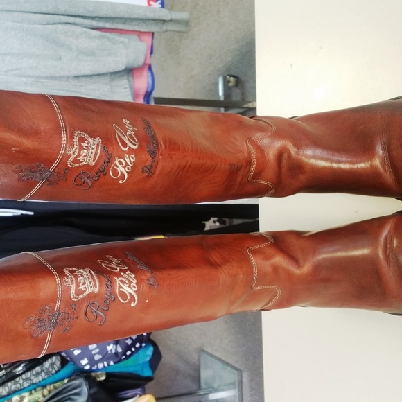 Riding boots